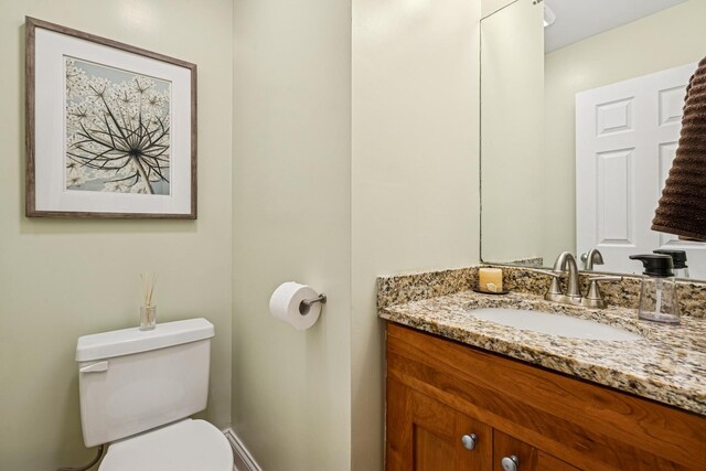 4660 N Winthrop Ave Unit 1N, Chicago, IL 60640 - bathroom featuring vanity and toilet