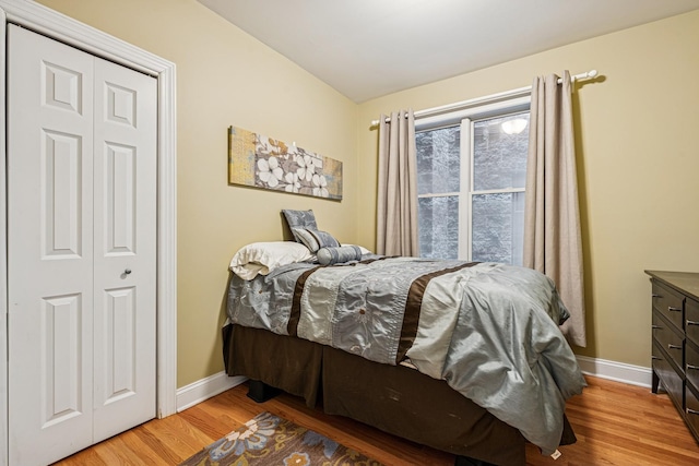 4660 N Winthrop Ave Unit 1N, Chicago, IL 60640 - bedroom featuring light wood-style floors
