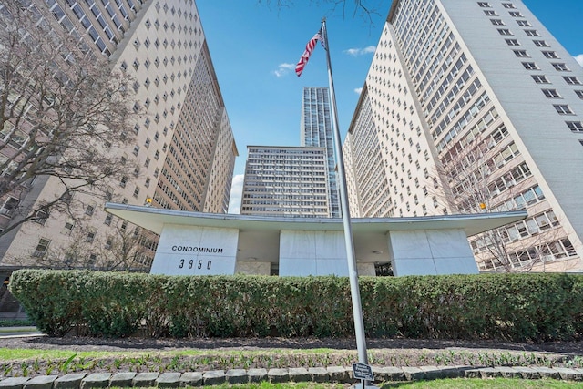 3950 N Lake Shore Dr Unit 2209, Chicago, IL 60613 - view of building exterior