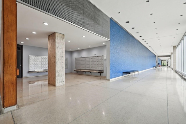 4800 S Chicago Beach Dr Unit 702S, Chicago, IL 60615 - lobby with recessed lighting