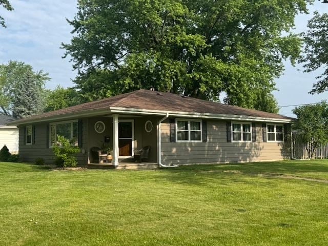 1700 Sunset Dr, Mendota, IL 61342 - view of front of property featuring a front lawn