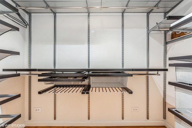920 W Sheridan Rd Unit 305, Chicago, IL 60613 - view of spacious closet