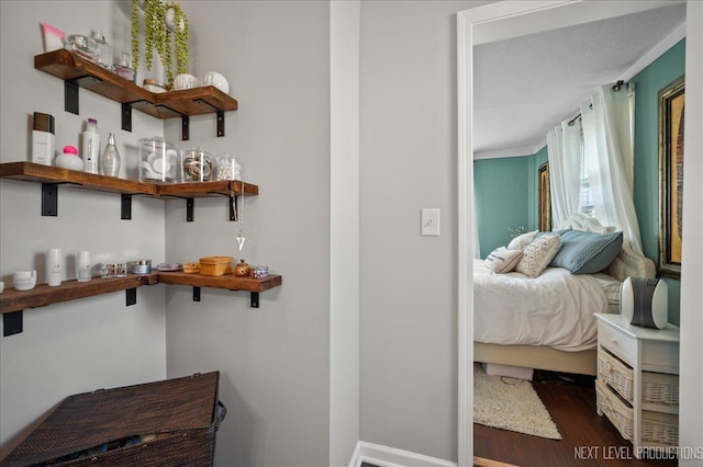704 Cedar Ave, Saint Charles, IL 60174 - hallway featuring dark wood-style flooring and baseboards