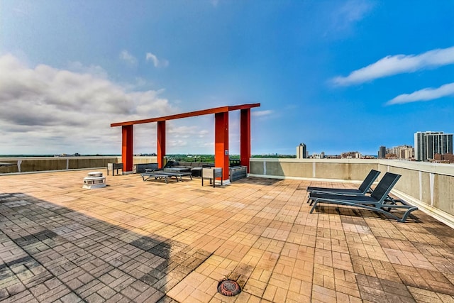 1122 W Catalpa Ave Unit 815, Chicago, IL 60640 - view of patio
