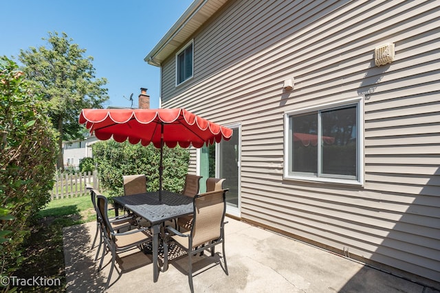 6665 Foxtree Ave, Woodridge, IL 60517 - view of patio / terrace with outdoor dining space