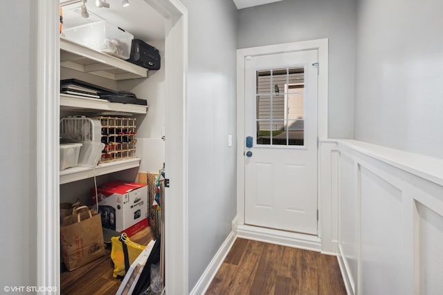 3444 N Hamilton Ave, Chicago, IL 60618 - entryway with dark wood-style flooring and baseboards