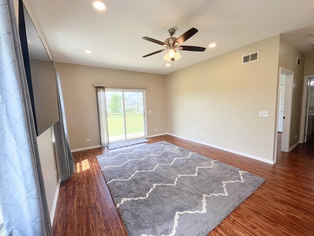 913 Yorktown St, Mchenry, IL 60050 - empty room featuring wood finished floors, ceiling fan, and recessed lighting