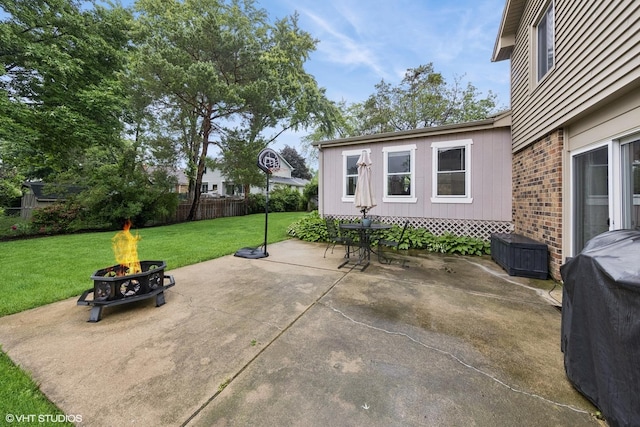 647 Farnham Ln, Wheaton, IL 60189 - view of patio / terrace with a fire pit