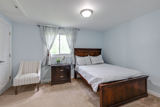 552 Arbor Gate Ln, Buffalo Grove, IL 60089 - bedroom featuring light colored carpet and attic access