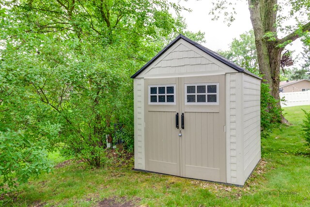 552 Arbor Gate Ln, Buffalo Grove, IL 60089 - view of shed
