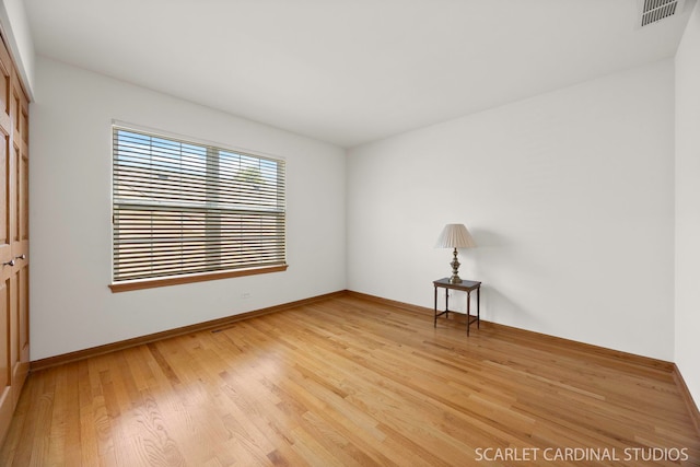 1962 Highbury Ln, Aurora, IL 60502 - unfurnished room featuring light wood-type flooring and baseboards
