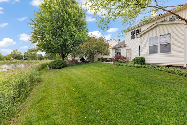 1962 Highbury Ln, Aurora, IL 60502 - view of grassy yard