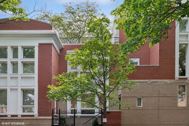 2209 N Seminary Ave, Chicago, IL 60614 - photo 2