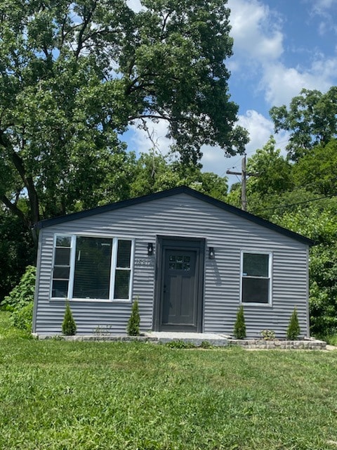15812 Lincoln Ave, Harvey, IL 60426 - photo 1