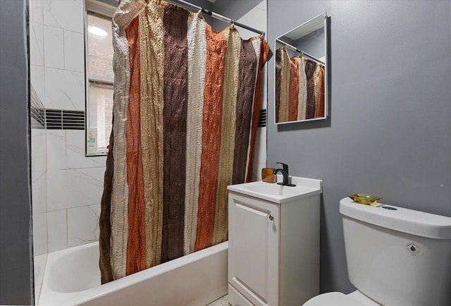 5440 S Paulina St, Chicago, IL 60609 - full bathroom featuring shower / tub combo and vanity