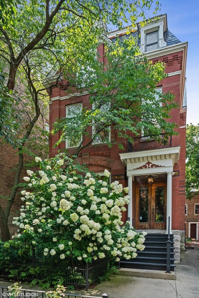 2124 N Cleveland Ave, Chicago, IL 60614 - view of property