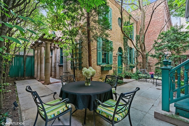 2124 N Cleveland Ave, Chicago, IL 60614 - view of patio / terrace featuring outdoor dining area