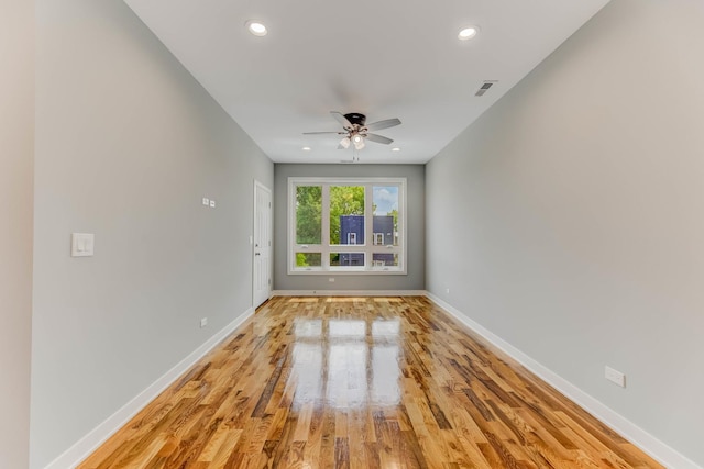 2708 W Jackson Blvd, Chicago, IL 60612 - empty room featuring ceiling fan, light wood-style floors, and recessed lighting