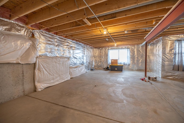 738 Kentshire Cir, Elgin, IL 60124 - view of below grade area