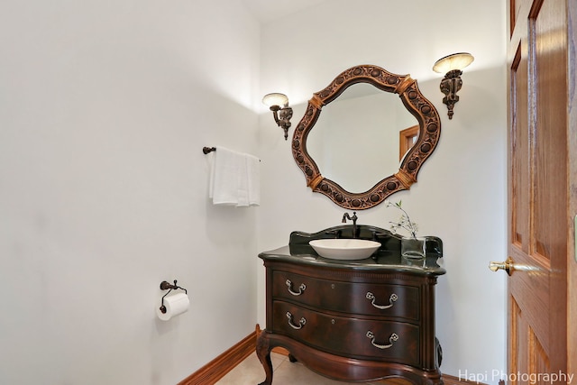 39 Forest Ln, South Barrington, IL 60010 - bathroom featuring vanity and baseboards