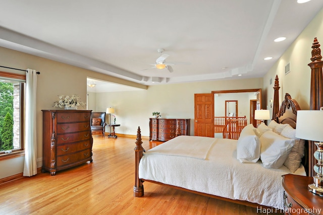 39 Forest Ln, South Barrington, IL 60010 - bedroom featuring recessed lighting, light wood-style flooring, and a ceiling fan