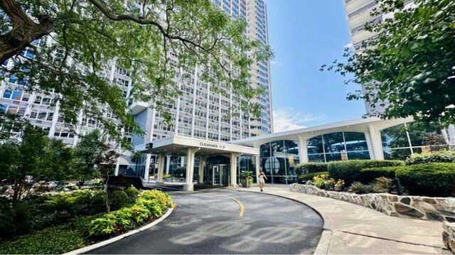 4250 N Marine Dr Unit 510, Chicago, IL 60613 - photo 2