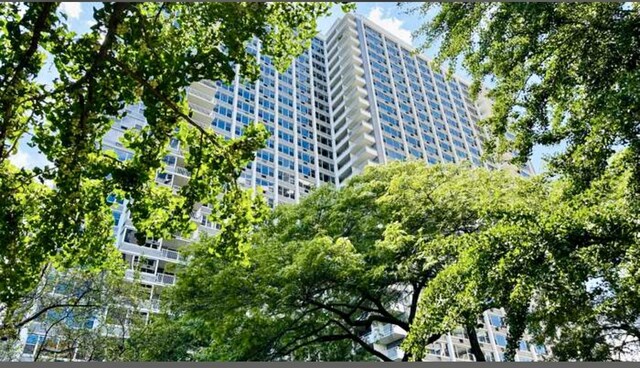 4250 N Marine Dr Unit 510, Chicago, IL 60613 - photo 3