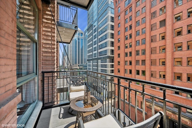165 N Canal St Unit 726, Chicago, IL 60606 - balcony featuring a view of city