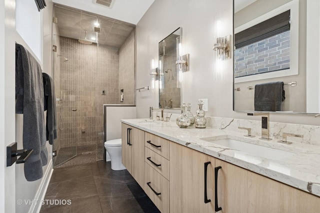 2724 N Wayne Ave Unit 3, Chicago, IL 60614 - bathroom featuring a shower stall and double vanity
