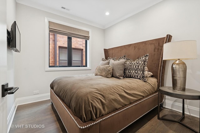 2724 N Wayne Ave Unit 3, Chicago, IL 60614 - bedroom with wood finished floors and recessed lighting
