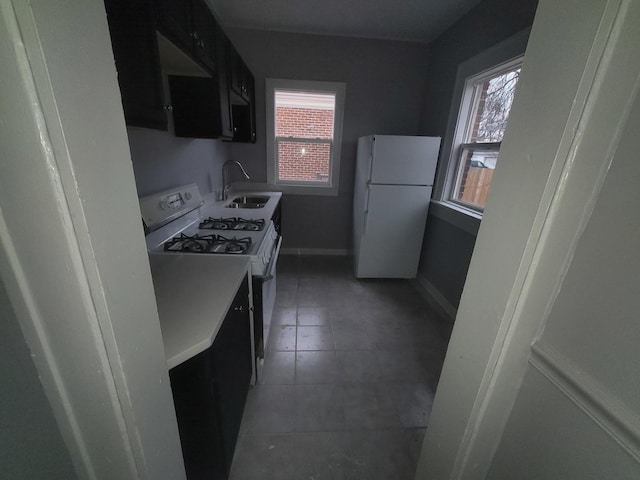 956 2nd Ave, Aurora, IL 60505 - kitchen with white appliances and light countertops