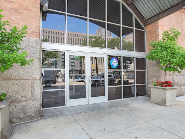 500 S Clinton St Unit 743, Chicago, IL 60607 - doorway to property with brick siding