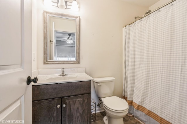 6825 179th St, Tinley Park, IL 60477 - bathroom featuring vanity and a shower with shower curtain