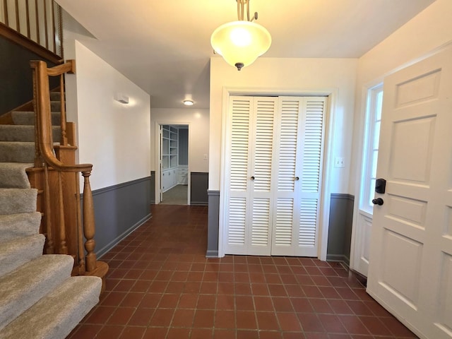 727 N Fordham Ave, Aurora, IL 60506 - foyer entrance featuring stairway and baseboards