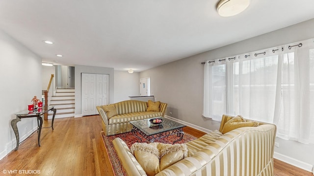 4266 W Pratt Ave, Lincolnwood, IL 60712 - photo 3