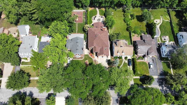 2319 Hutchison Rd, Flossmoor, IL 60422 - aerial view of property and surrounding area with nearby suburban area