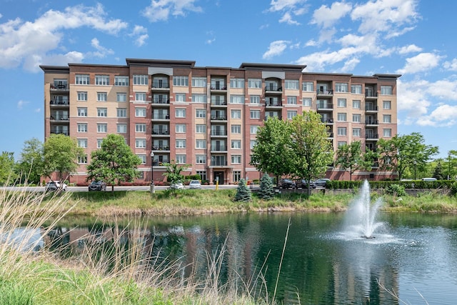 1199 E Port Clinton Rd Unit 305, Vernon Hills, IL 60061 - view of apartment building / complex with a water view