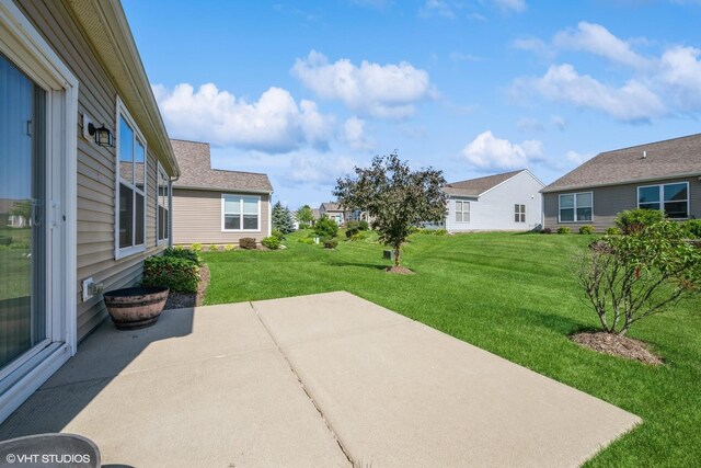 3172 Eastbank Cir, Mundelein, IL 60060 - photo 16