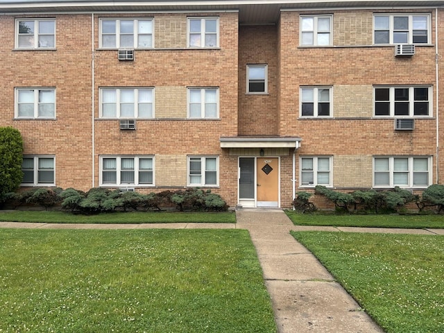 2422 W Berwyn Ave Unit 309, Chicago, IL 60625 - photo 1