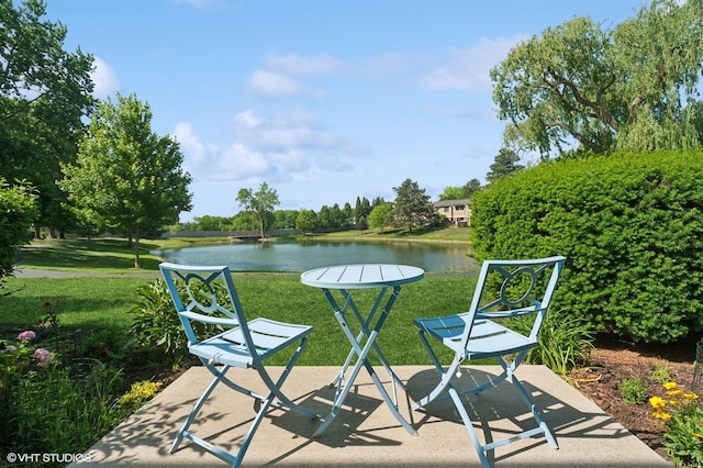 336 Redwing Dr Unit 18-3, Deerfield, IL 60015 - view of patio with a water view