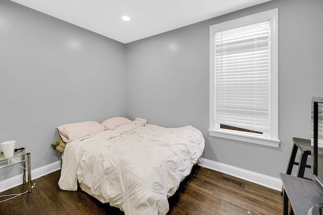 5424 N Lotus Ave, Chicago, IL 60630 - bedroom with wood finished floors and recessed lighting