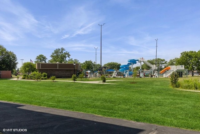 6530 W 94th Pl Unit 2A, Oak Lawn, IL 60453 - surrounding community with a yard