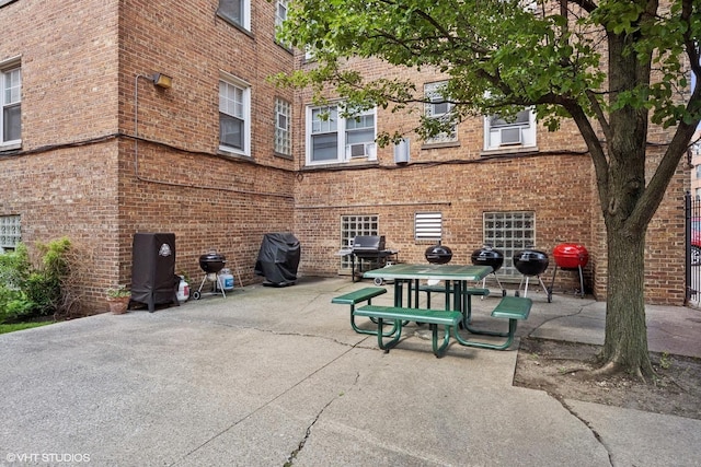 2424 W Farragut Ave Unit 3B, Chicago, IL 60625 - view of property