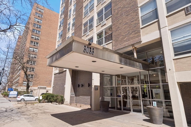 3033 N Sheridan Rd Unit 603, Chicago, IL 60657 - view of apartment building / complex