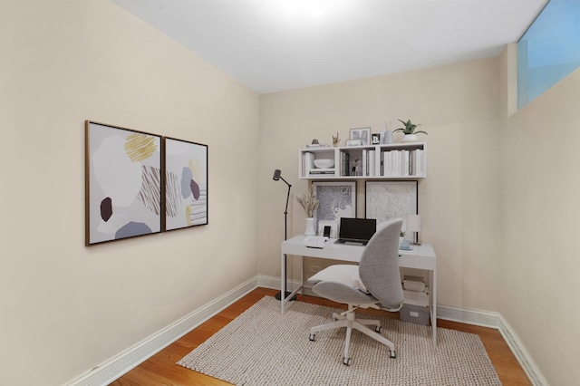 3033 N Sheridan Rd Unit 603, Chicago, IL 60657 - office featuring wood finished floors