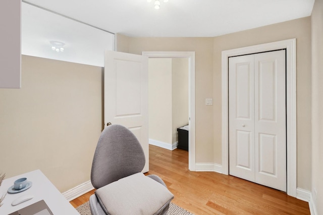 3033 N Sheridan Rd Unit 603, Chicago, IL 60657 - home office with light wood finished floors and baseboards