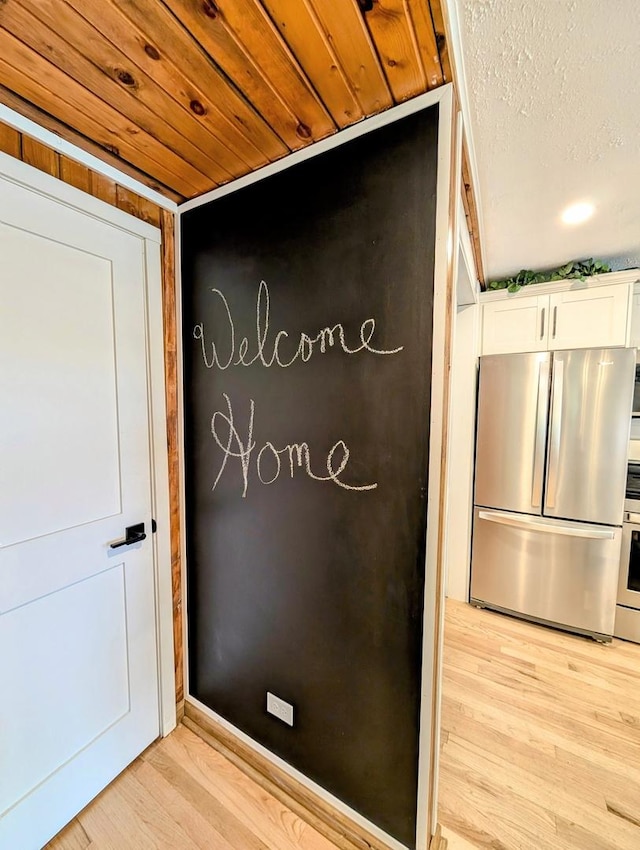 1274 N Cooper Rd, New Lenox, IL 60451 - detailed view of freestanding refrigerator and wood finished floors