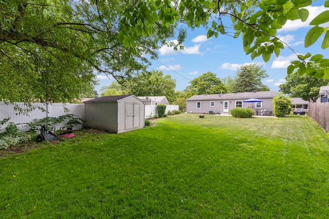 19 Briar Ln, Geneva, IL 60134 - fenced backyard with a storage unit