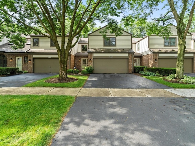 23W505 Green Trails Dr, Naperville, IL 60540 - photo 1