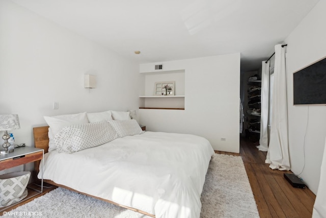 2635 Poplar Ave, Evanston, IL 60201 - bedroom with wood finished floors